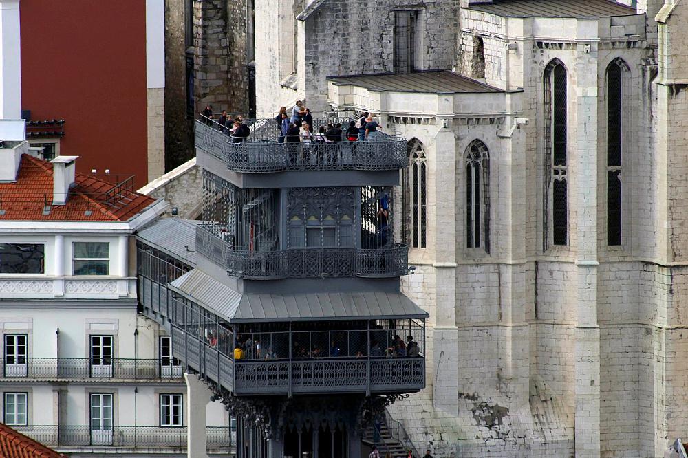 Санта-Жушта – необычный лифт ученика Эйфеля в центре Лиссабона