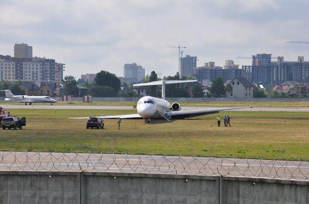 В аэропорту Киев совершил аварийную посадку рейс из Анталии