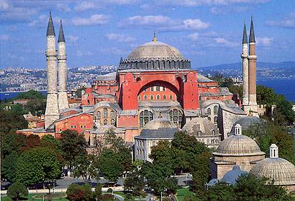 Турки превратили исторический христианский храм в мечеть