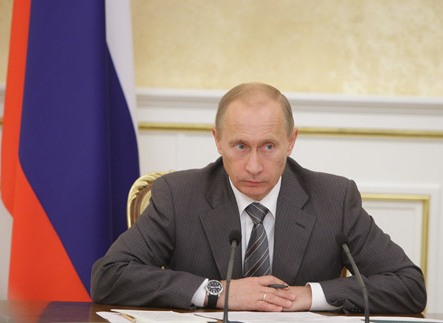 Путин требует очистить рынок перевозок от сомнительных компаний