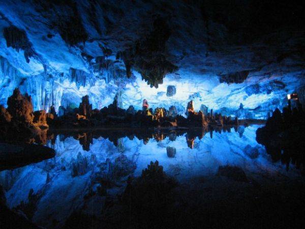 Подземный «Большой каньон» привлекает туристов в Китай