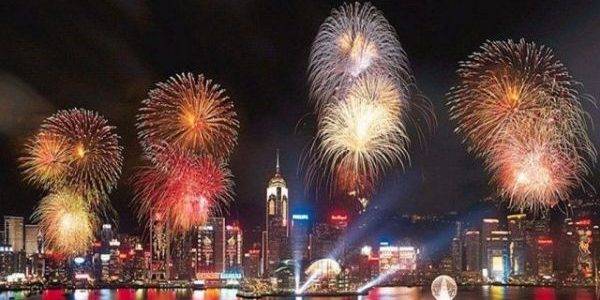 Гонконг готовится встретить год черного водяного дракона Ночным Парадом