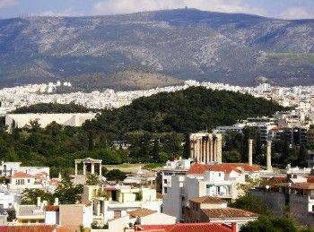 Российское посольство рекомендует туристам избегать центра Афин