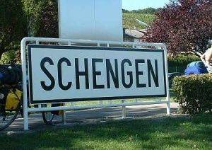 Испания выйдет из Шенгена