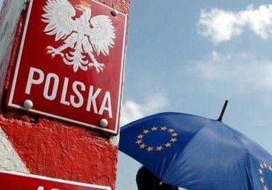 Для россиян на Евро-2012 откроют спецполосы на границе