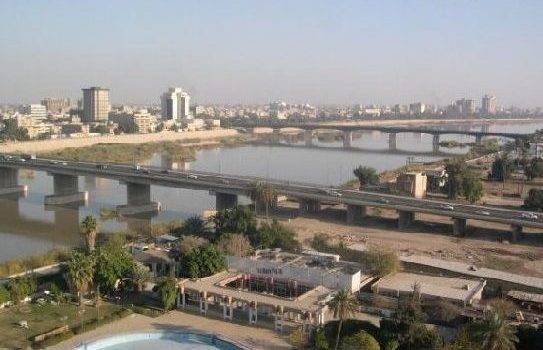 Ирак: на реке Тигр затонул плавучий ресторан