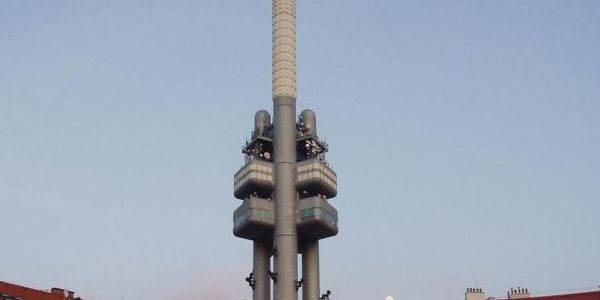 Телевизионную башню в Праге превратили в отель