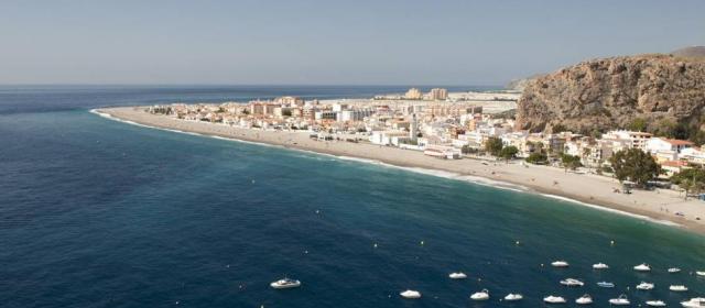 В Испании появился пляж для некурящих