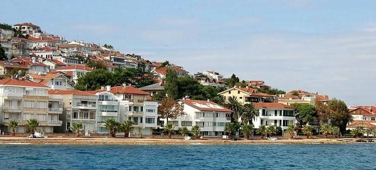 Остров Кыналыада недалеко от Стамбула, Турция
