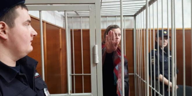Мама-ама криминал: в Екатеринбурге турагента-кидалу посадили на 5 лет