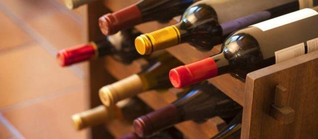 Как правильно хранить вино