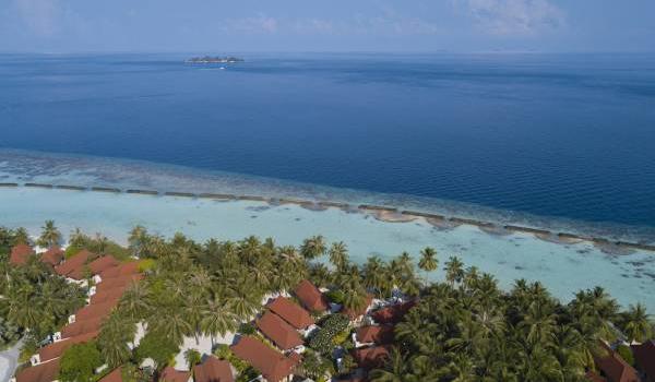Kurumba Maldives переносит дату открытия
