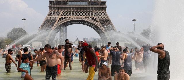 Аномальная жара свирепствует в Европе: что нужно знать туристам
